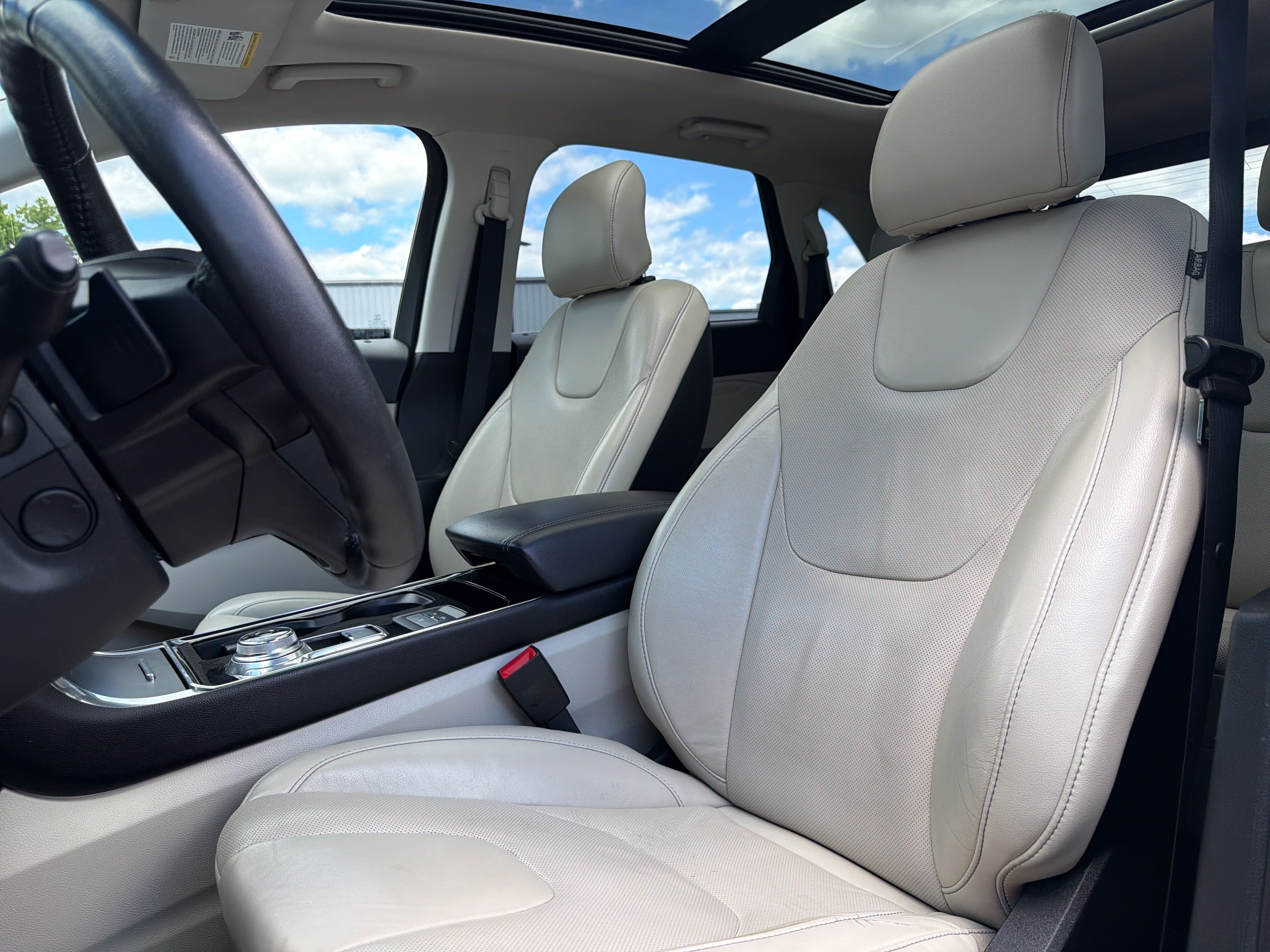 2019 Ford Edge Titanium