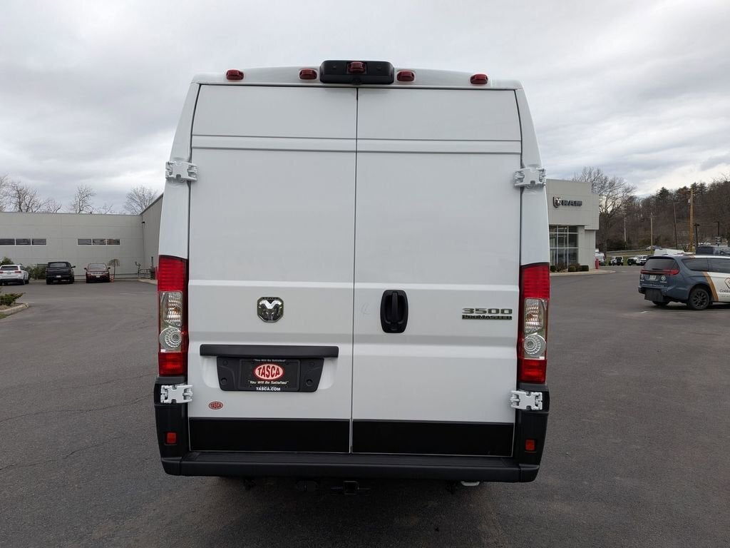 2026 RAM ProMaster Cargo Van Tradesman