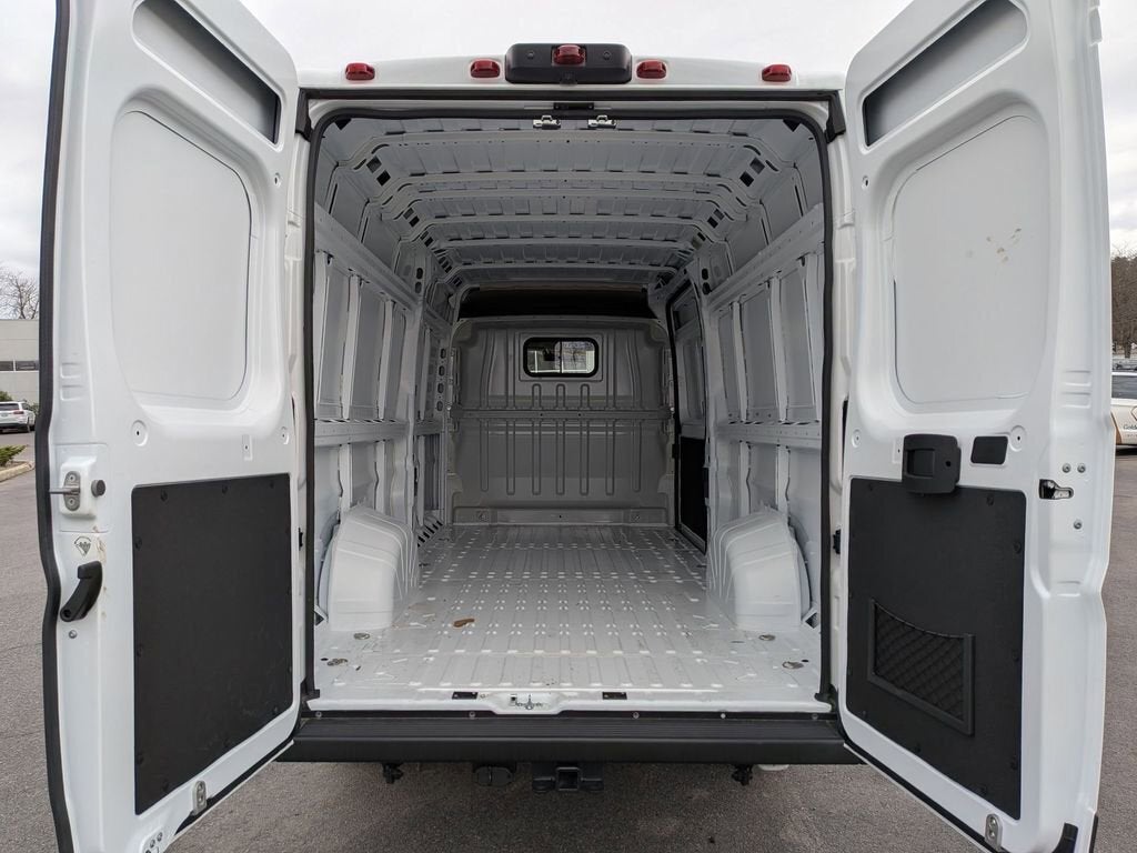 2026 RAM ProMaster Cargo Van Tradesman