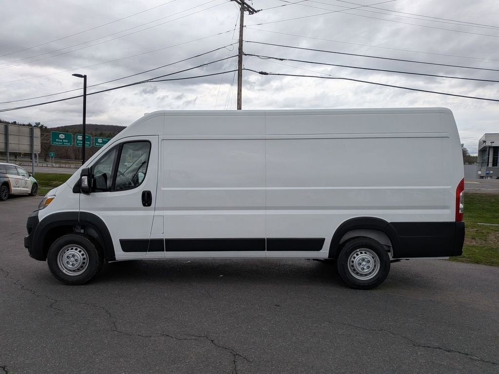 2026 RAM ProMaster Cargo Van Tradesman