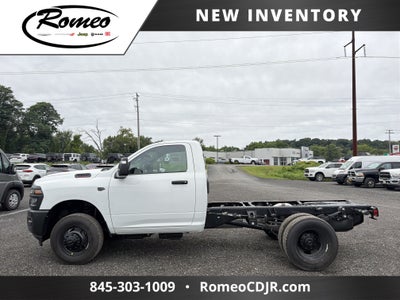 2027 RAM 3500 Chassis Cab Tradesman