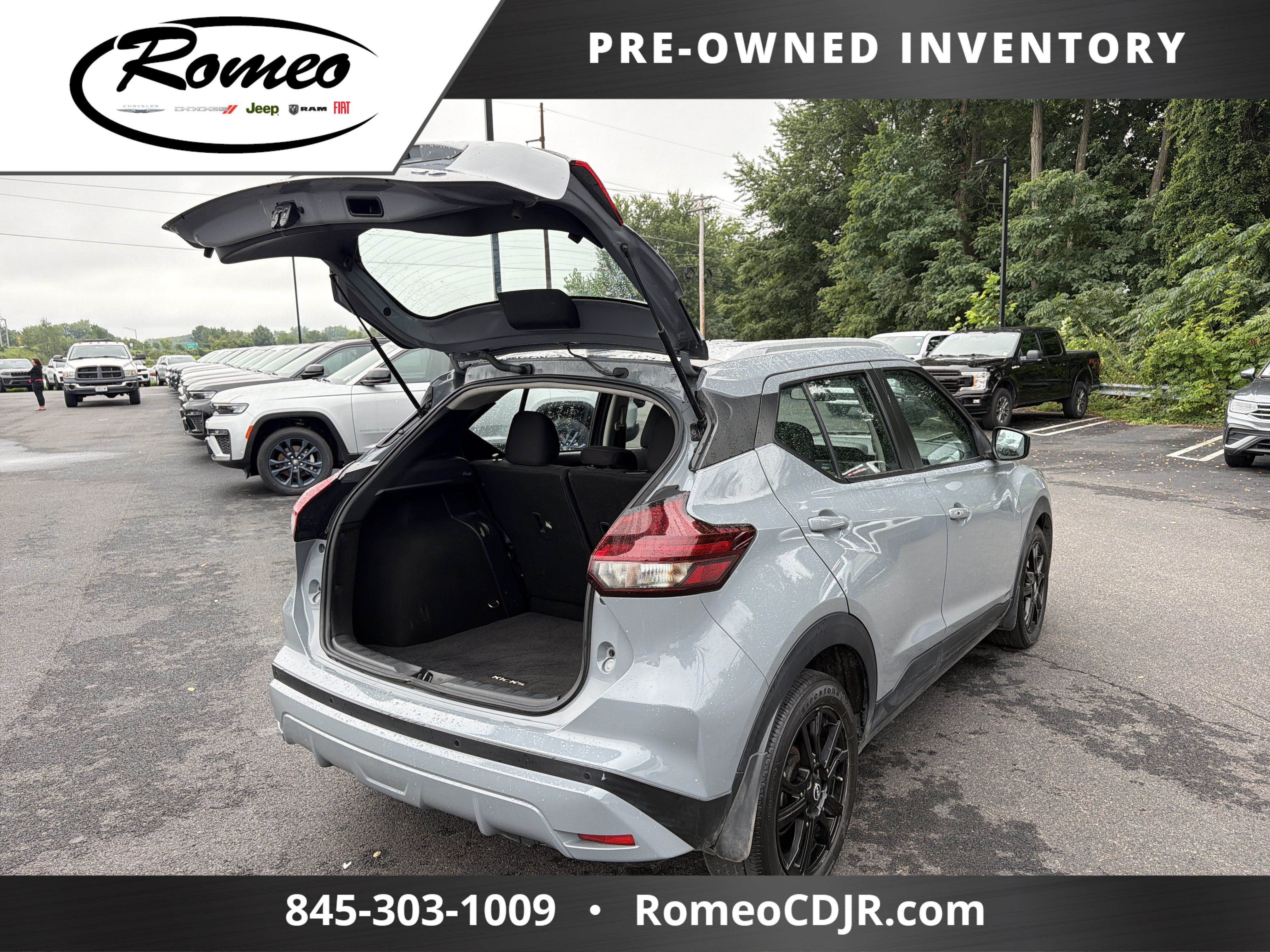 2023 Nissan Kicks SV