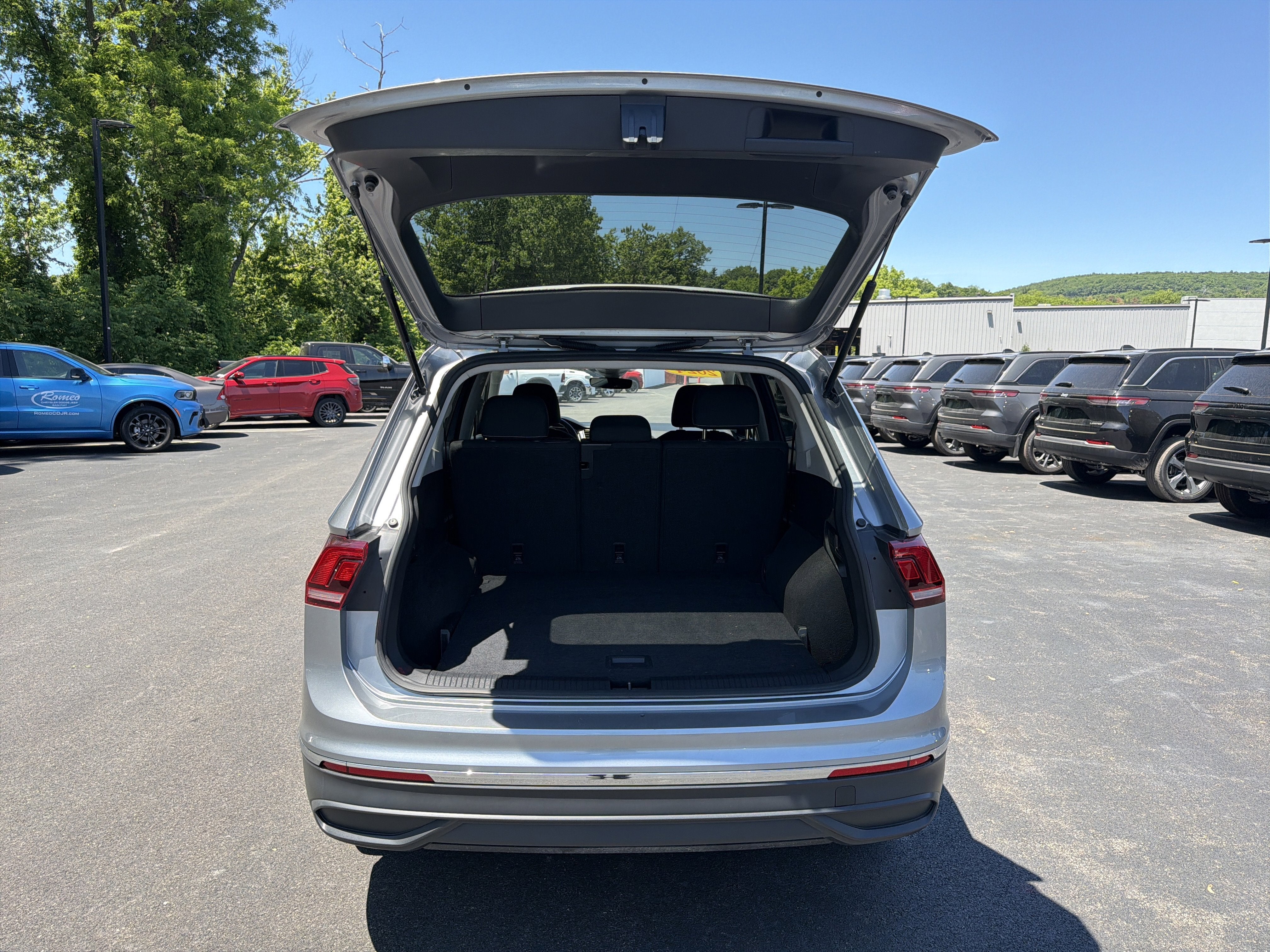 2024 Volkswagen Tiguan 2.0T S