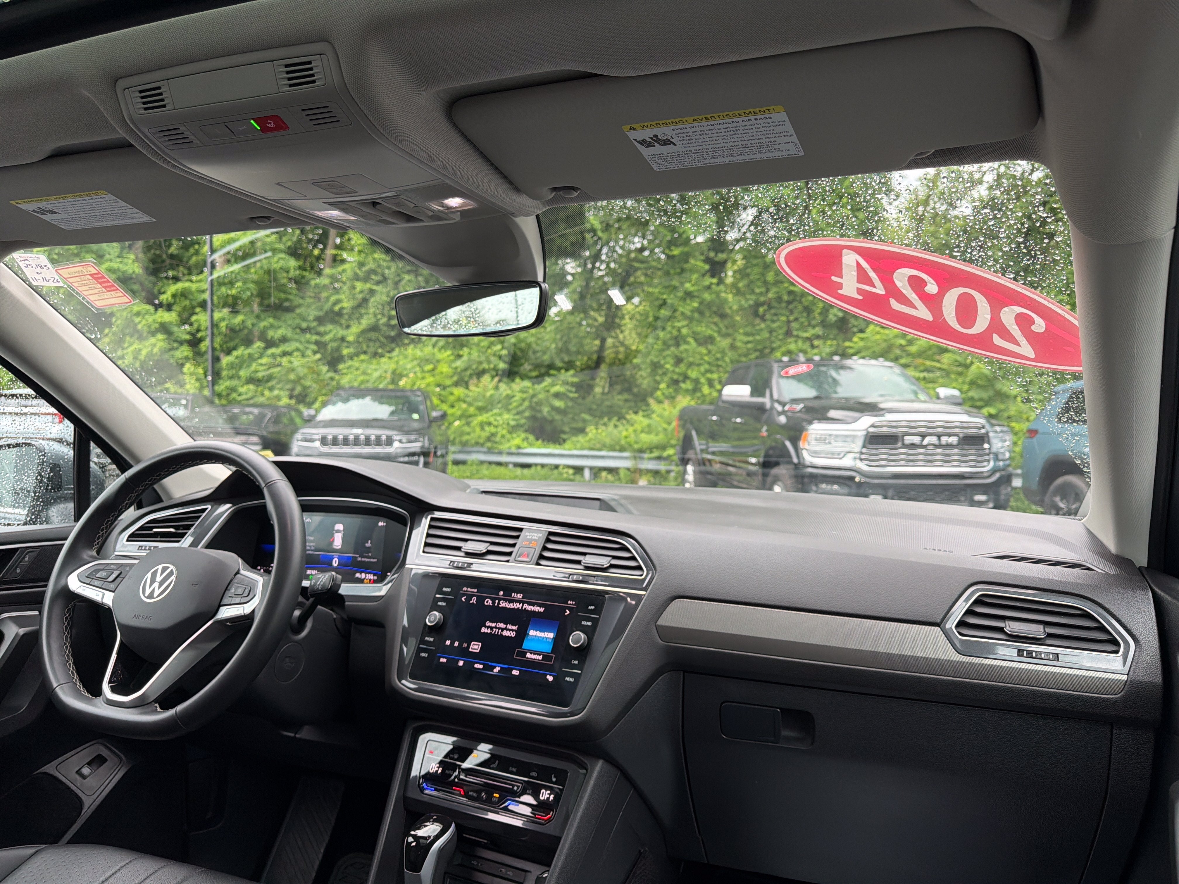 2024 Volkswagen Tiguan 2.0T SE