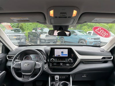 2023 Toyota Highlander LE