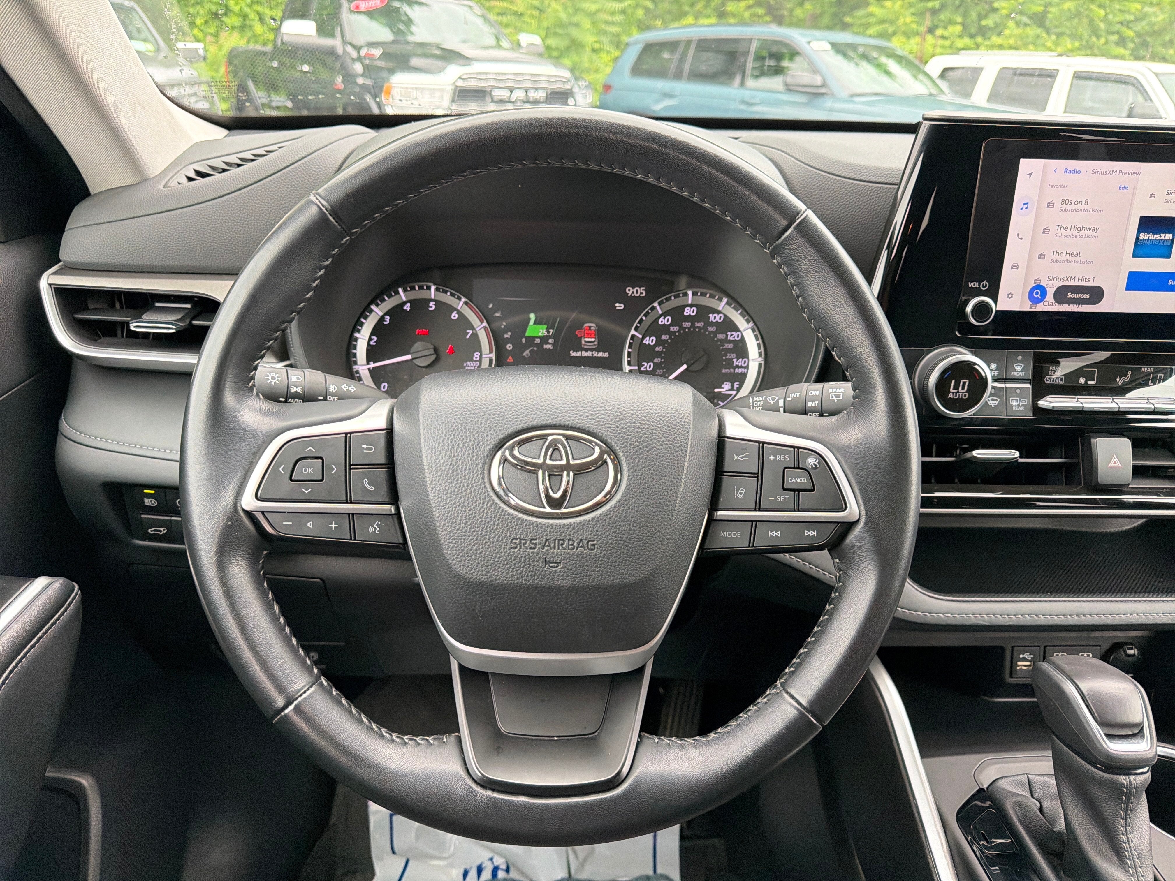 2023 Toyota Highlander LE