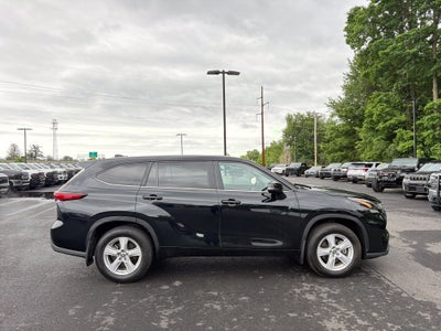 2023 Toyota Highlander LE