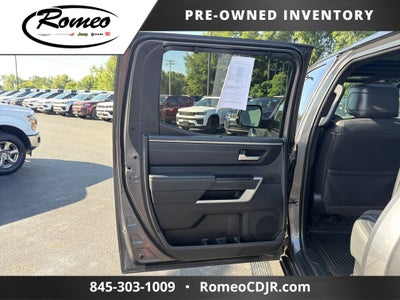 2023 Toyota Tundra Hybrid Platinum