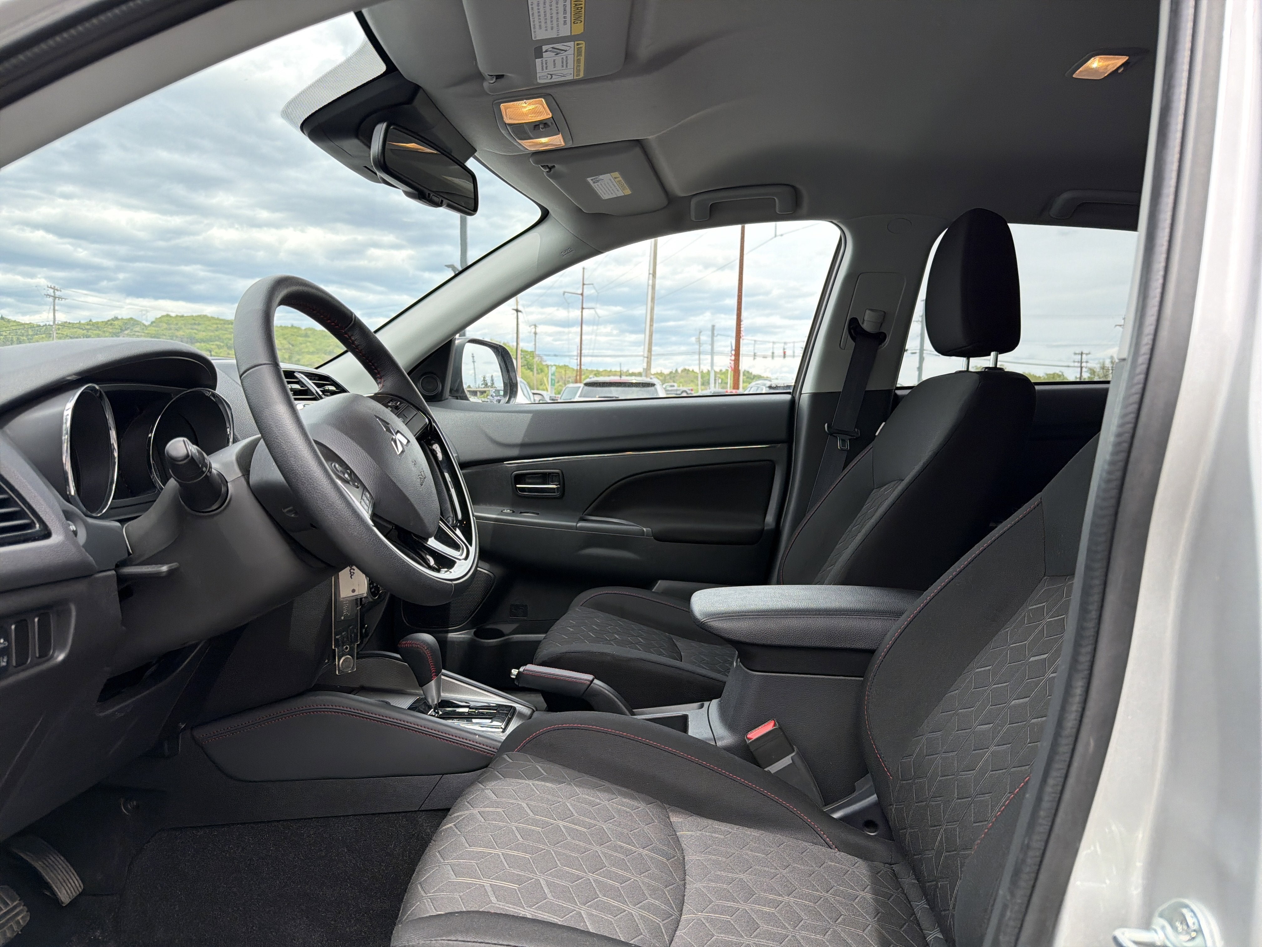 2025 Mitsubishi Outlander Sport Base