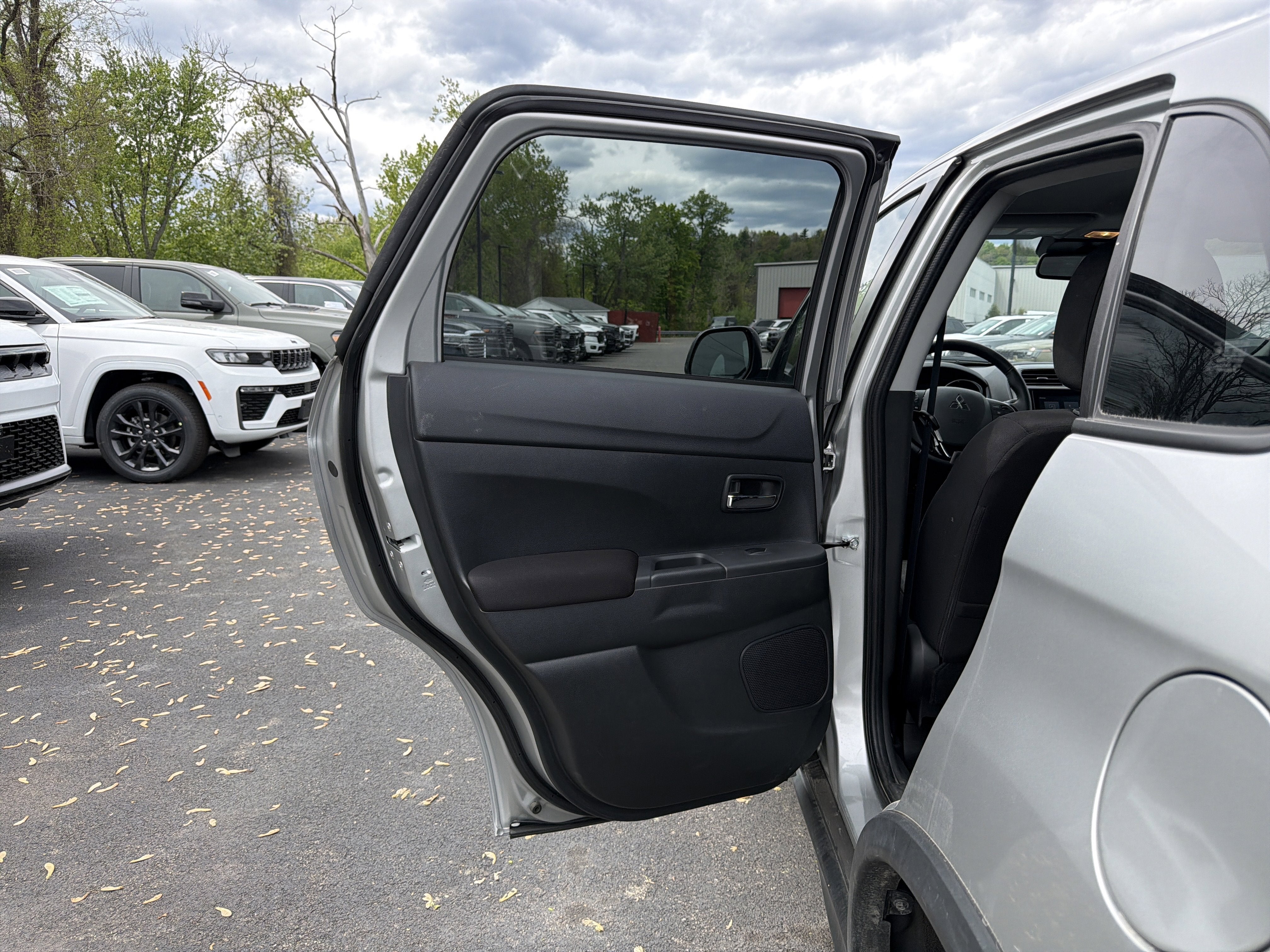 2025 Mitsubishi Outlander Sport Base
