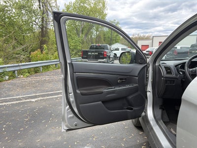 2025 Mitsubishi Outlander Sport Base