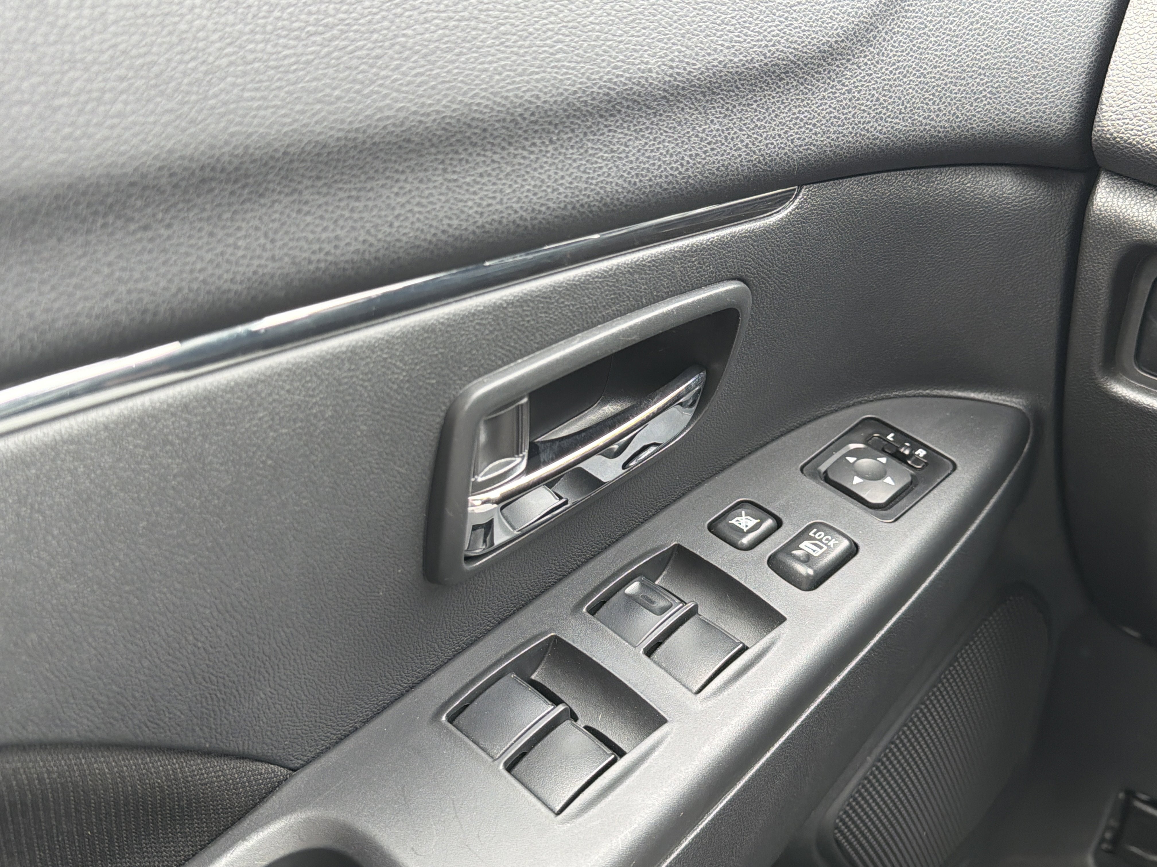 2025 Mitsubishi Outlander Sport Base