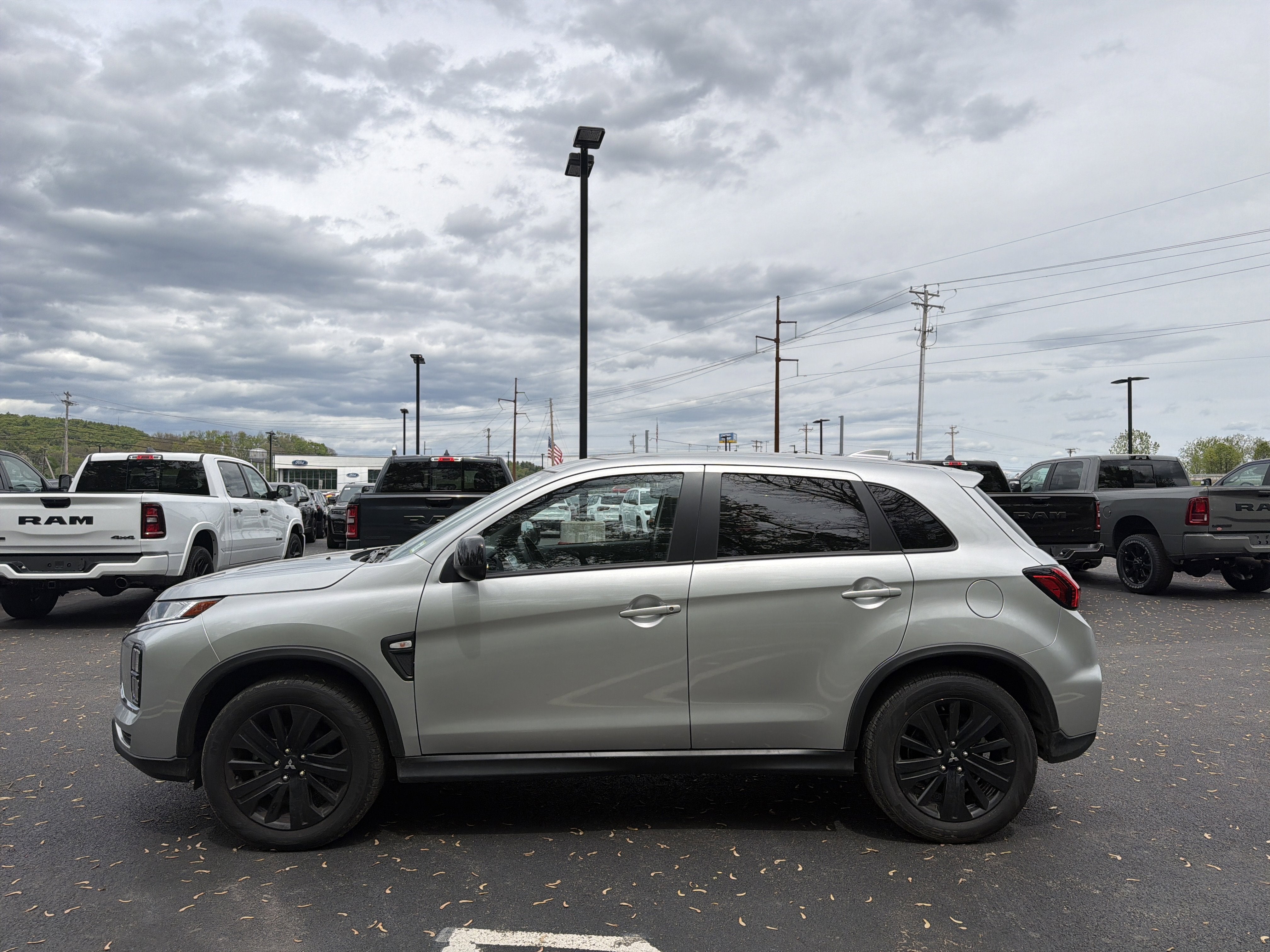 2025 Mitsubishi Outlander Sport Base