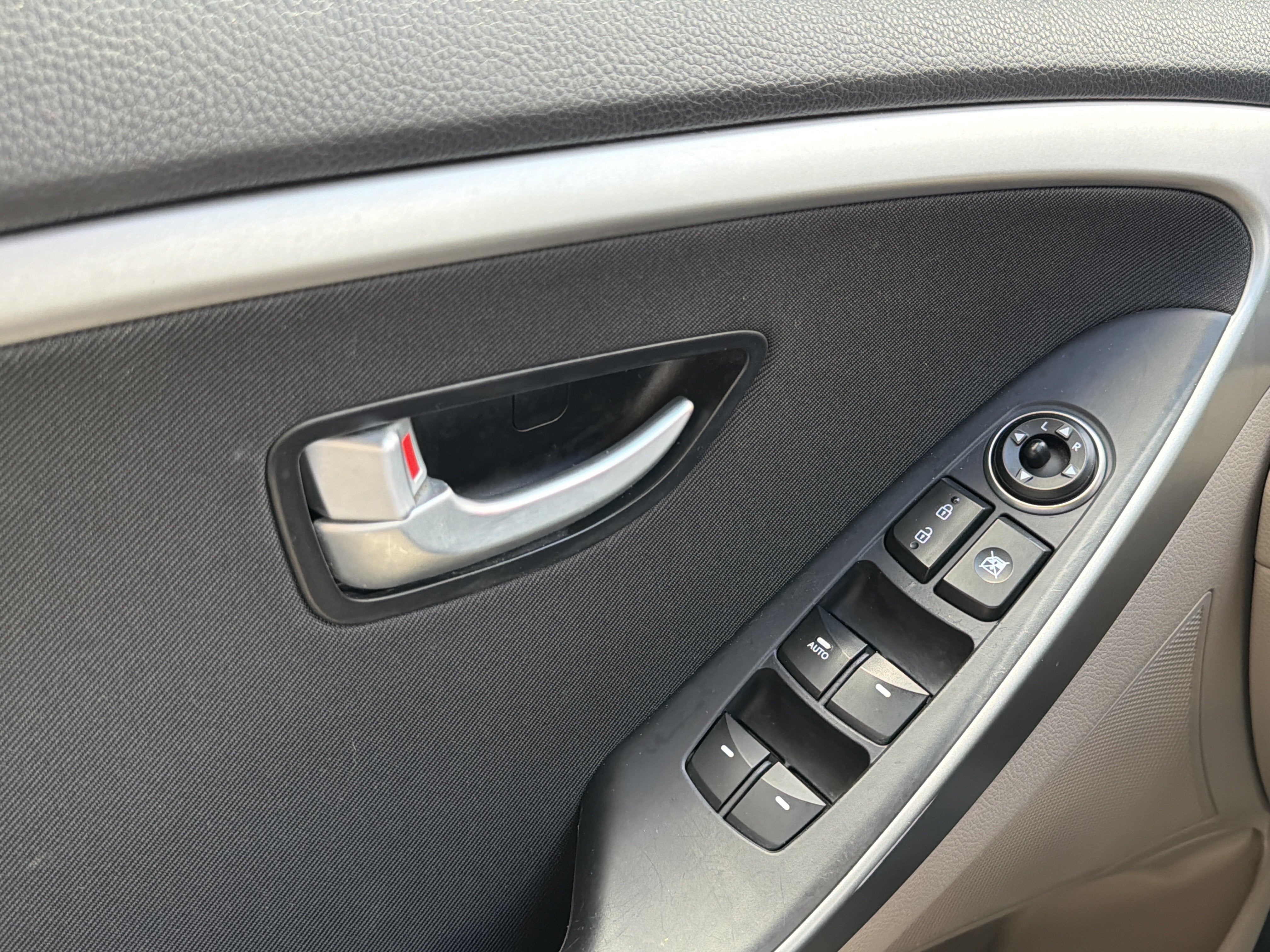 2013 Hyundai ELANTRA GT Base
