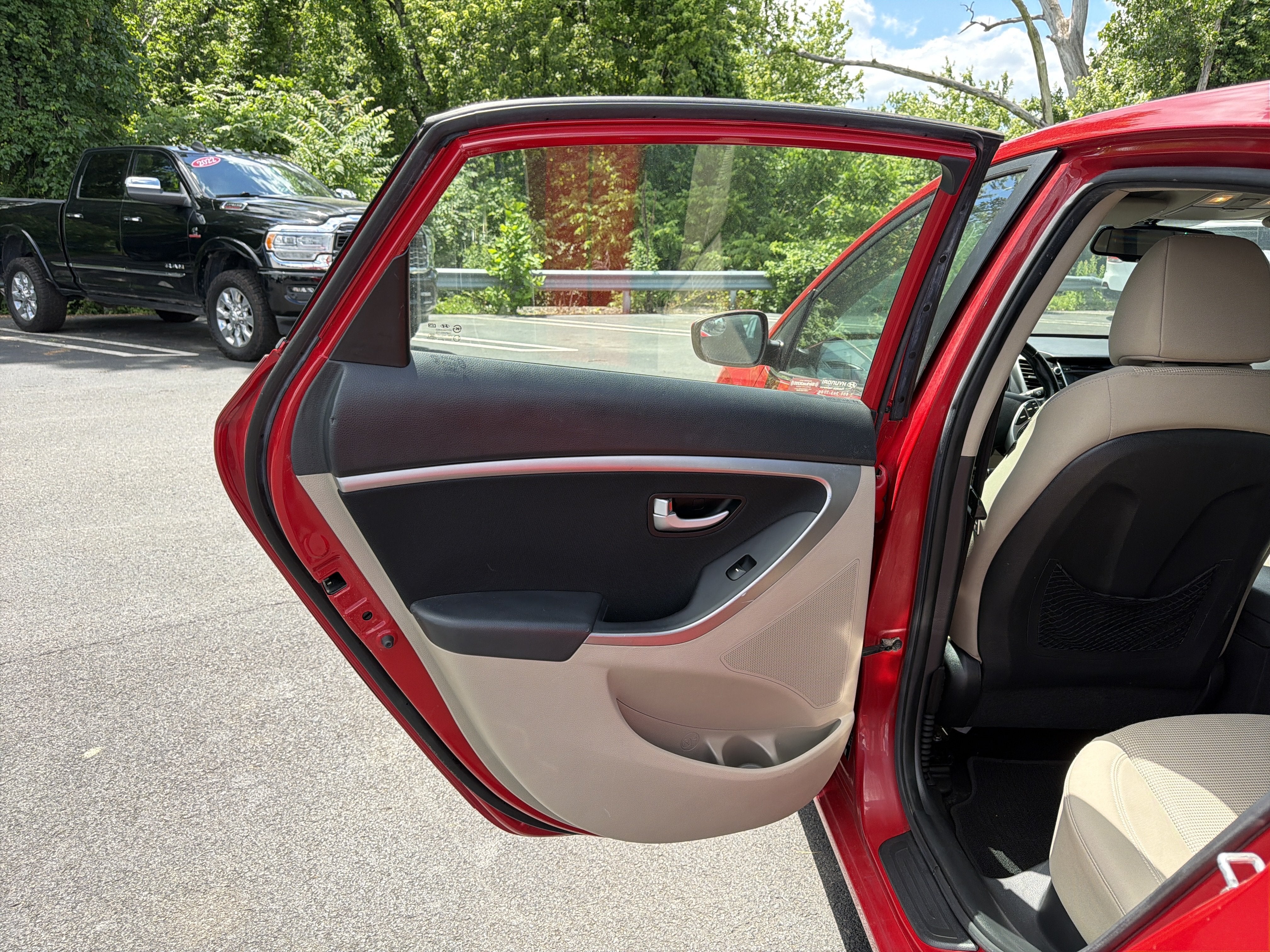 2013 Hyundai ELANTRA GT Base