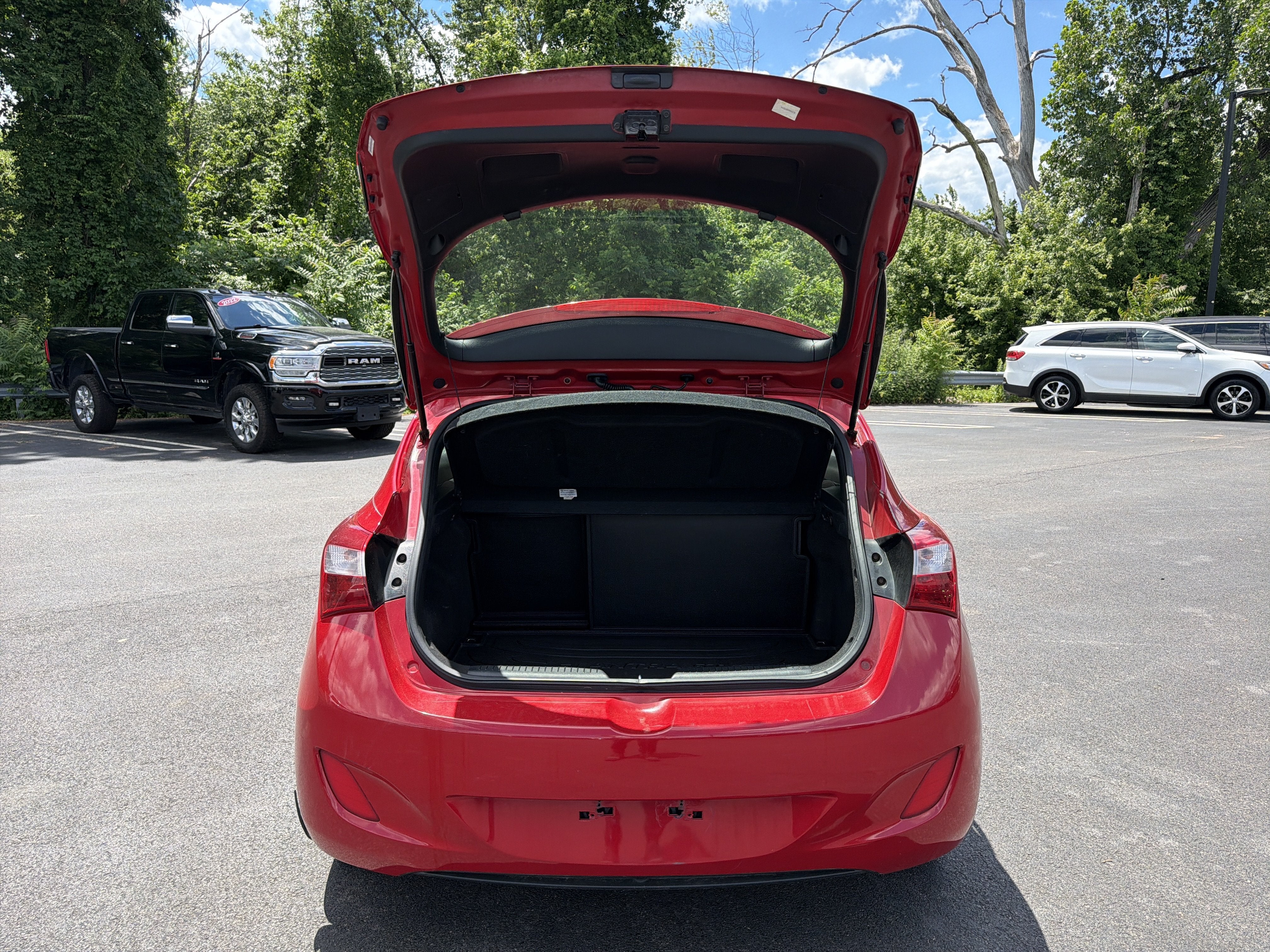 2013 Hyundai ELANTRA GT Base