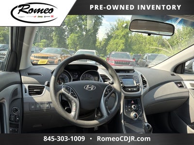 2015 Hyundai ELANTRA SE
