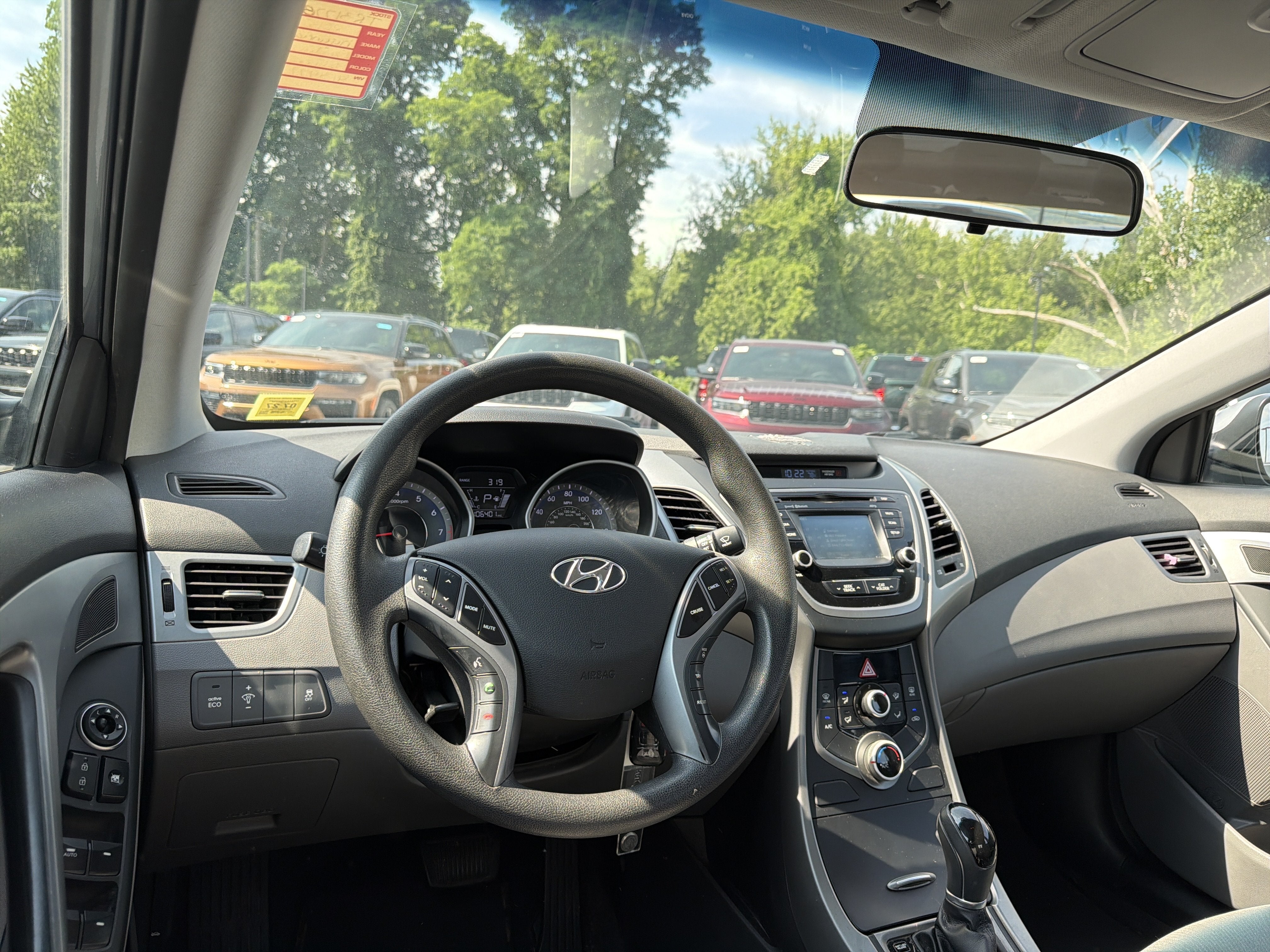 2015 Hyundai ELANTRA SE