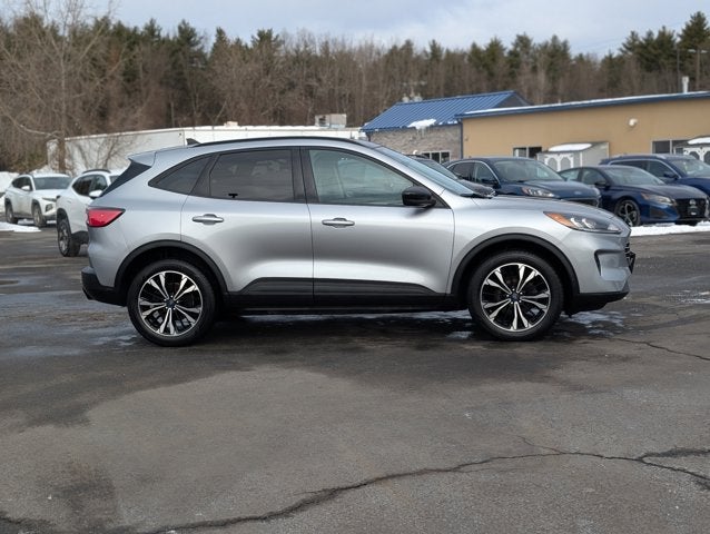 2022 Ford Escape SE Hybrid