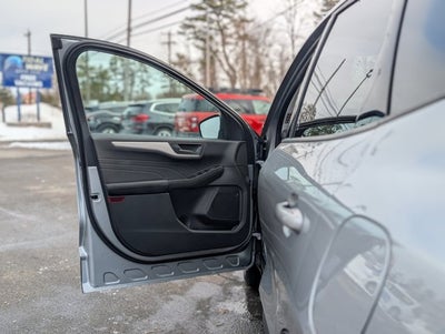 2022 Ford Escape SE Hybrid