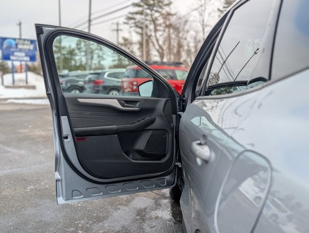 2022 Ford Escape SE Hybrid