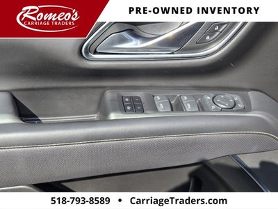 2022 GMC Yukon XL SLT