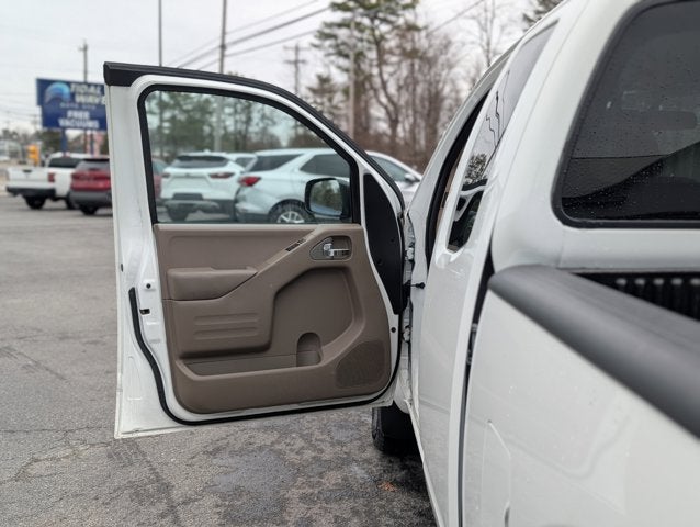 2016 Nissan Frontier SV