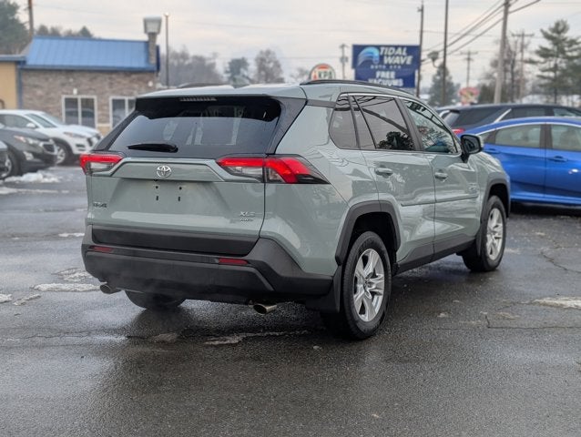 2020 Toyota RAV4 XLE