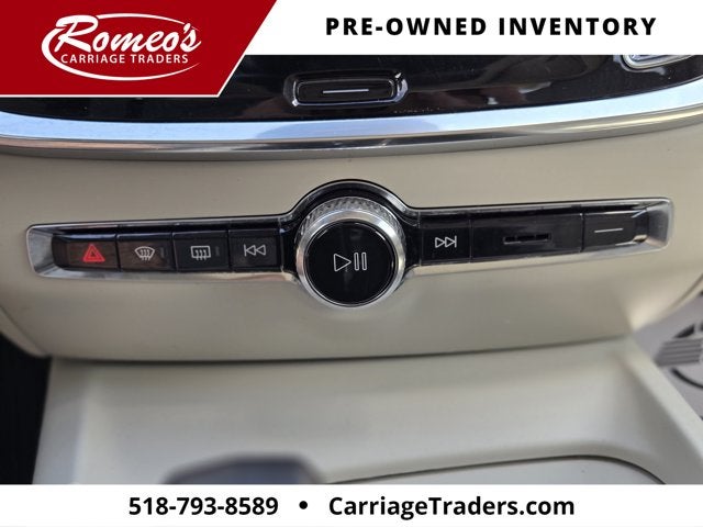2024 Volvo S60 B5 Core Dark Theme