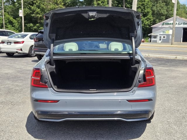 2024 Volvo S60 B5 Core Dark Theme