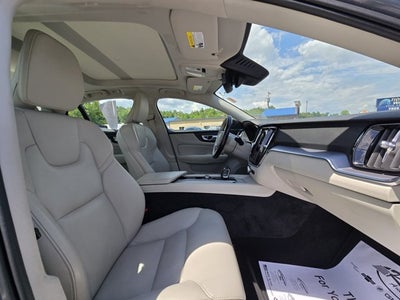 2024 Volvo S60 B5 Core Dark Theme