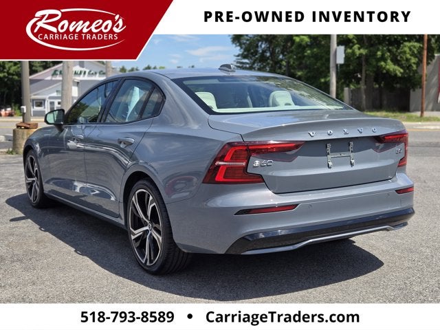 2024 Volvo S60 B5 Core Dark Theme