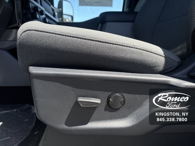 2025 Ford Chassis Cab F-550® XLT