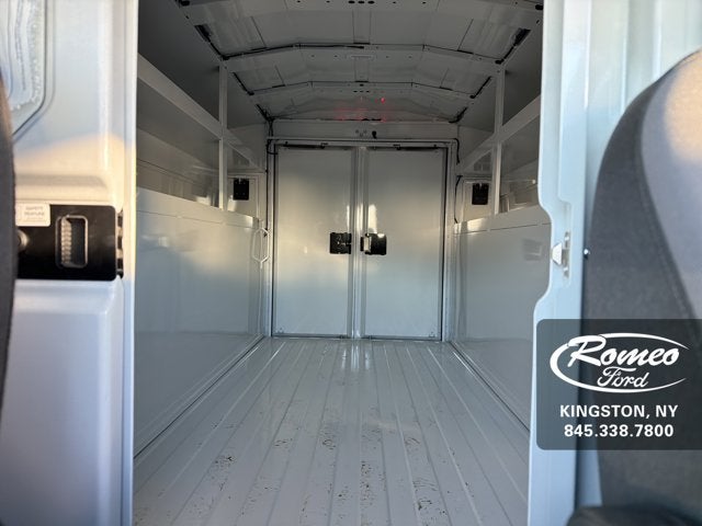 2025 Ford Transit Chassis Cutaway