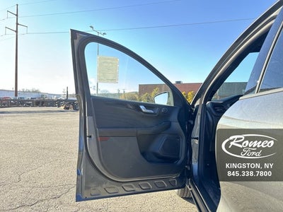 2025 Ford Escape ST-Line Select