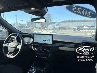 2025 Ford Escape ST-Line Select