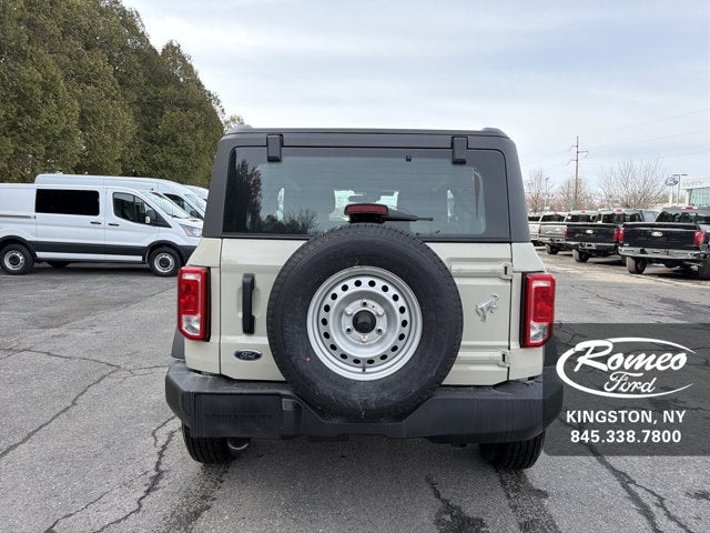 2025 Ford Bronco Base