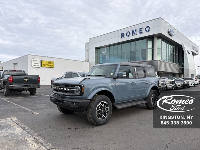 2025 Ford Bronco Outer Banks®