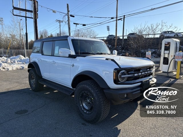 2025 Ford Bronco Outer Banks®