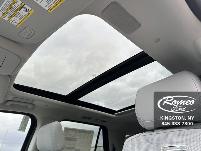 2025 Ford Expedition Platinum®