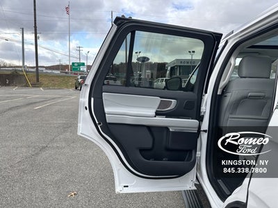 2025 Ford Expedition Platinum®
