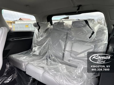 2025 Ford Expedition Platinum®