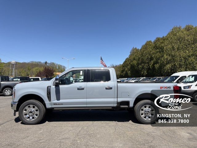 2026 Ford Super Duty F-350® Lariat®