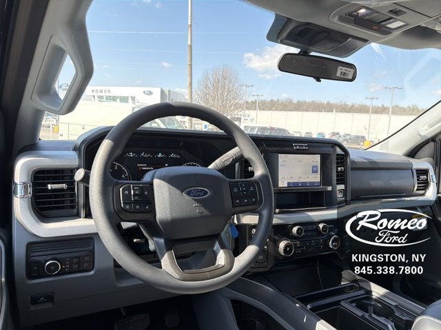 2026 Ford Super Duty F-350® XLT