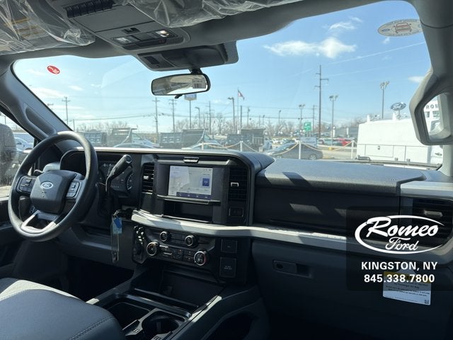 2026 Ford Super Duty F-350® XLT