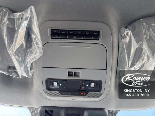 2026 Ford Super Duty F-350® XLT