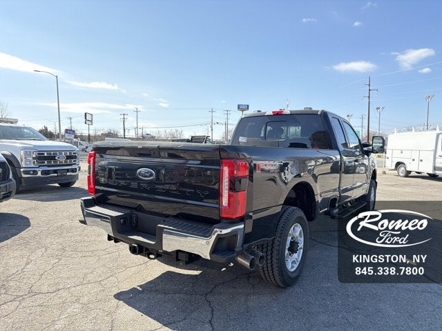 2026 Ford Super Duty F-350® XLT