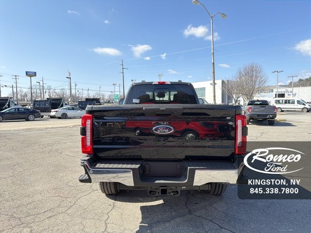 2026 Ford Super Duty F-350® XLT