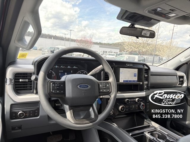 2026 Ford Super Duty F-350® XLT