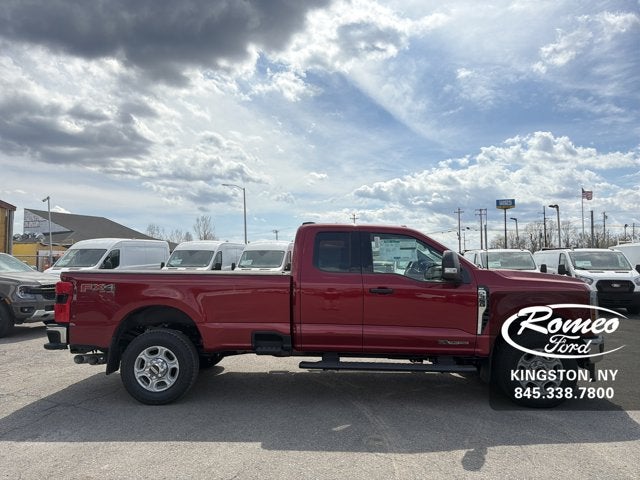 2026 Ford Super Duty F-350® XLT
